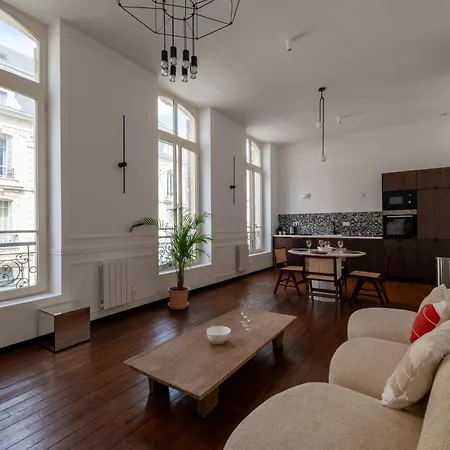 Cathedrale Hyper Centre شقة رانس