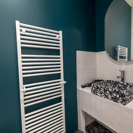 Cathedrale Hyper Centre *