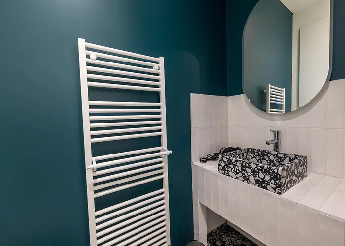 Cathedrale Hyper Centre *